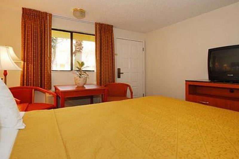 Quality Inn & Suites Bakersfield Exterior foto
